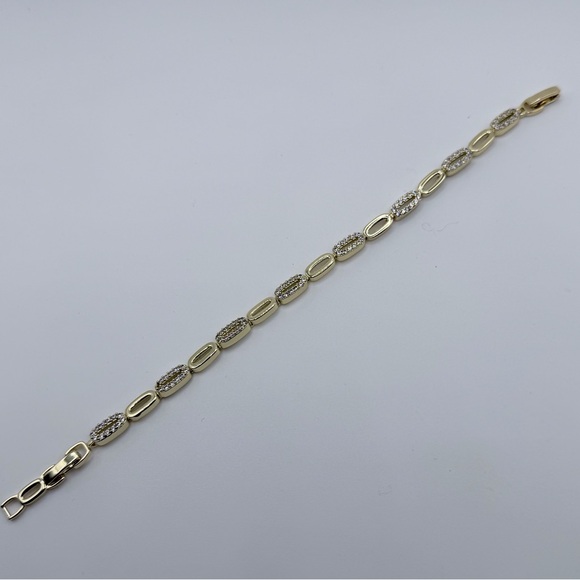 Oval Gold & Pave Bracelet NWT - Picture 4 of 4